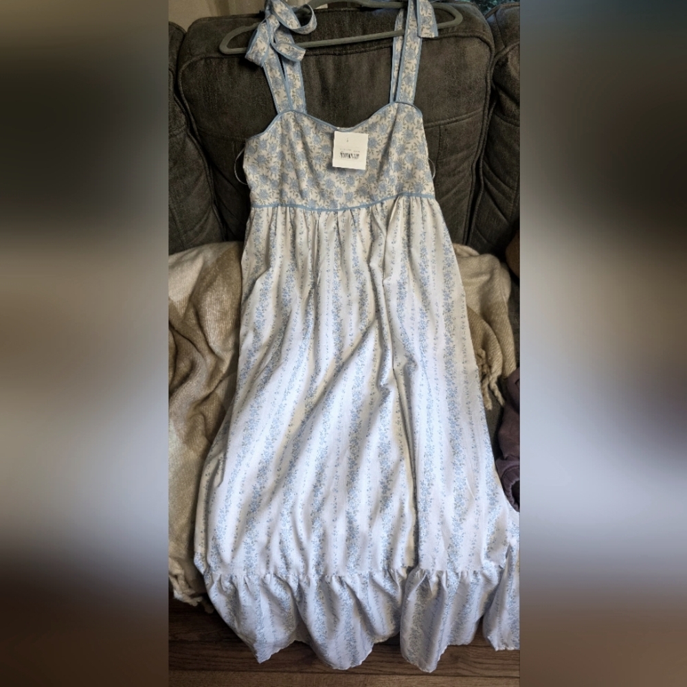In bloom Off White & Blue Floral Maxi Dress Large